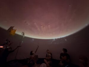 プラネタリウムの様子
